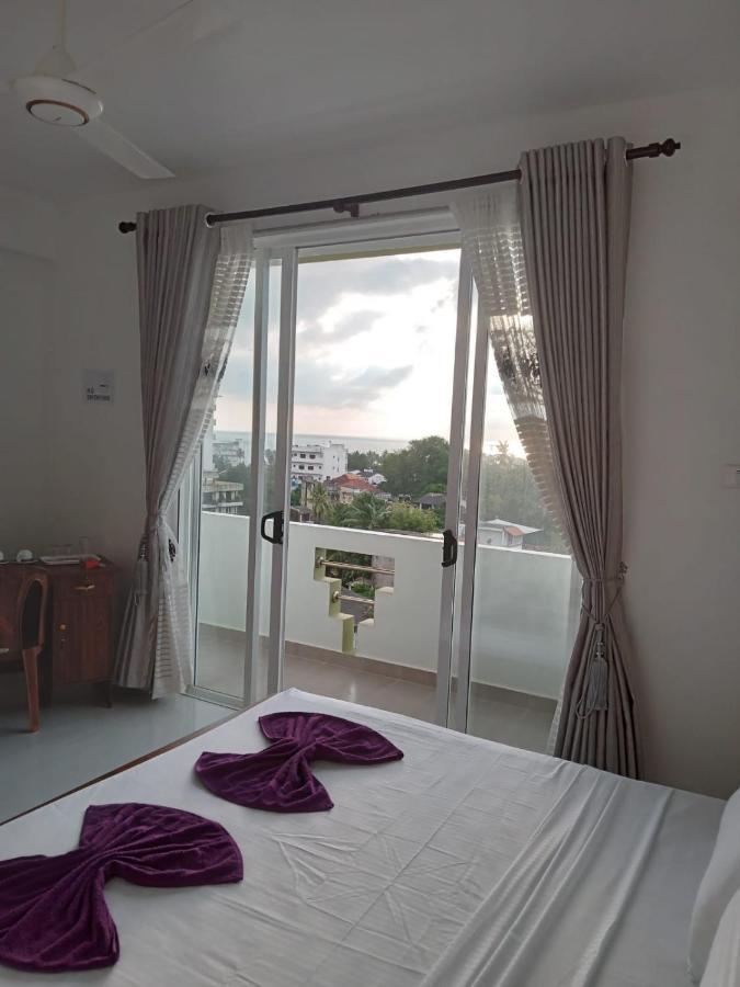 Para Inn Residence Дехивала-Маунт-Лавиния Экстерьер фото