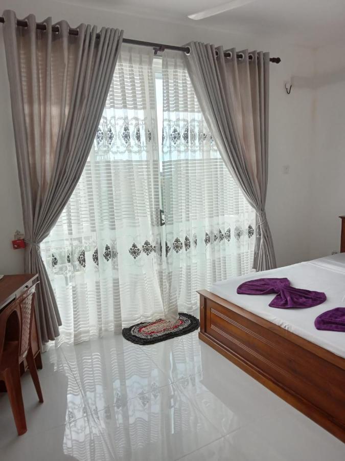 Para Inn Residence Дехивала-Маунт-Лавиния Экстерьер фото